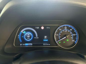 Nissan Leaf 40kWh N-Connecta Hatchback 5dr Electric Auto (150 ps)