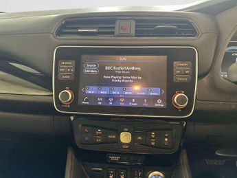 Nissan Leaf 40kWh N-Connecta Hatchback 5dr Electric Auto (150 ps)