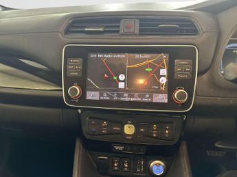 Nissan Leaf 40kWh N-Connecta Hatchback 5dr Electric Auto (150 ps)