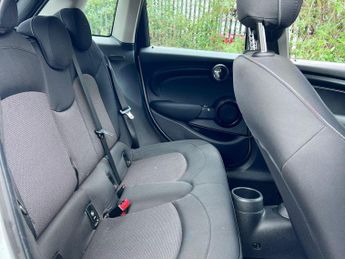 MINI Hatch 1.5 Cooper Classic Steptronic Euro 6 (s/s) 5dr