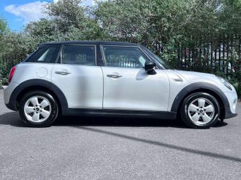 MINI Hatch 1.5 Cooper Classic Steptronic Euro 6 (s/s) 5dr