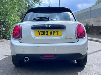MINI Hatch 1.5 Cooper Classic Steptronic Euro 6 (s/s) 5dr