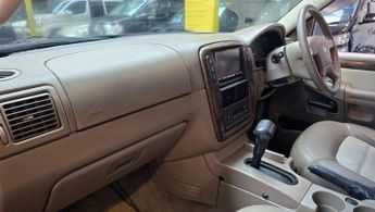 Ford Explorer 4.6 V8 EDDIE BAUER EDI 7 SEATS