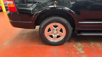 Ford Explorer 4.6 V8 EDDIE BAUER EDI 7 SEATS