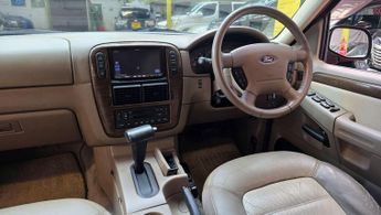 Ford Explorer 4.6 V8 EDDIE BAUER EDI 7 SEATS