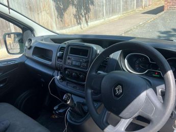 Renault Trafic 2.0 dCi ENERGY 28 Business SWB Standard Roof Euro 6 (s/s) 5dr