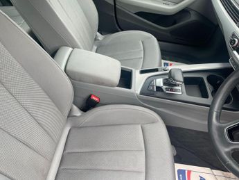 Audi A4 2.0 TDI 35 Technik S Tronic Euro 6 (s/s) 4dr
