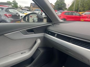 Audi A4 2.0 TDI 35 Technik S Tronic Euro 6 (s/s) 4dr