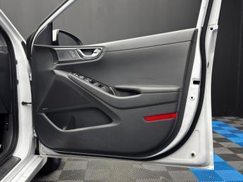 Hyundai IONIQ 38.3kWh Premium SE Auto 5dr