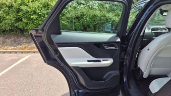 Jaguar F-PACE 2.0 D180 Prestige Auto AWD Euro 6 (s/s) 5dr