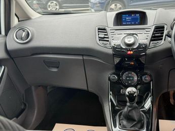 Ford Fiesta 1.0T EcoBoost Titanium Euro 6 (s/s) 5dr