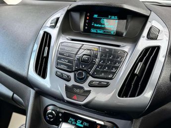 Ford TOURNEO CONNECT 1.5 Tourneo Connect Titanium TDCi Auto 5dr
