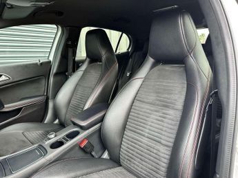 Mercedes-Benz GLA 2.1 GLA 200 AMG Line Executive D 4Matic Auto 4WD 5dr