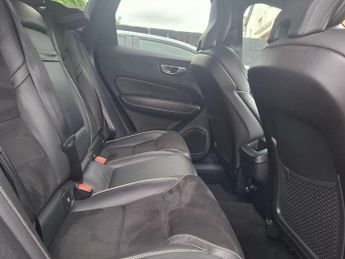 Volvo XC60 2.0 D4 R-Design Auto AWD Euro 6 (s/s) 5dr