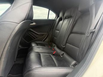 Mercedes-Benz A Class 2.1 A220d AMG Line (Executive) 7G-DCT Euro 6 (s/s) 5dr