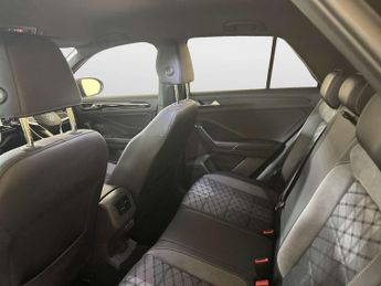 Volkswagen T-Roc 1.5 TSI R-Line SUV 5dr Petrol DSG Euro 6 (s/s) (150 ps)