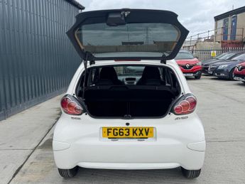 Toyota AYGO 1.0 VVT-i Mode Euro 5 5dr