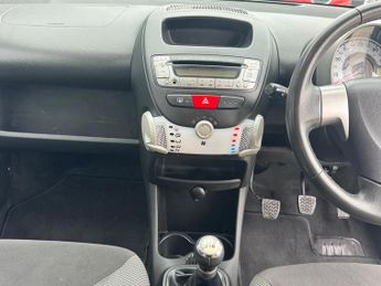Toyota AYGO 1.0 VVT-i Mode Euro 5 5dr