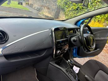 Renault Zoe Q90 41kWh Dynamique Nav Auto 5dr (Quick Charge, Battery Lease)