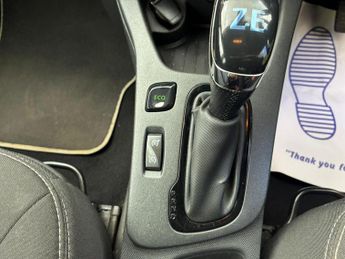Renault Zoe Q90 41kWh Dynamique Nav Auto 5dr (Quick Charge, Battery Lease)