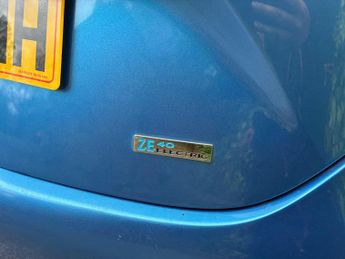 Renault Zoe Q90 41kWh Dynamique Nav Auto 5dr (Quick Charge, Battery Lease)