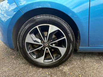Renault Zoe Q90 41kWh Dynamique Nav Auto 5dr (Quick Charge, Battery Lease)