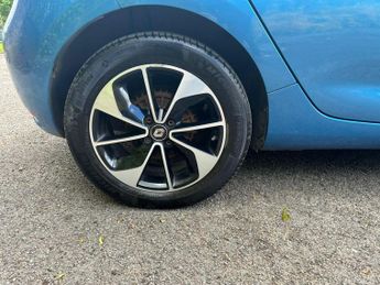 Renault Zoe Q90 41kWh Dynamique Nav Auto 5dr (Quick Charge, Battery Lease)