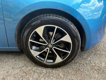 Renault Zoe Q90 41kWh Dynamique Nav Auto 5dr (Quick Charge, Battery Lease)