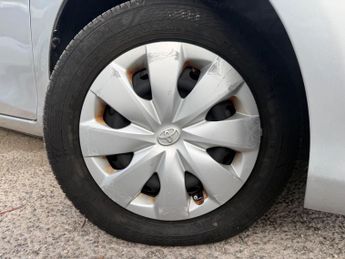 Toyota Yaris 1.0 VVT-i Icon 5dr Petrol Auto Euro 5