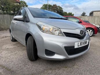 Toyota Yaris 1.0 VVT-i Icon 5dr Petrol Auto Euro 5
