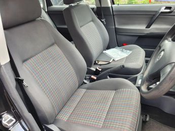 Volkswagen Polo 1.4 S Hatchback 5dr Petrol Automatic (165 g/km, 79 bhp)