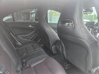 Mercedes-Benz CLA 2.1 CLA220 CDI AMG Sport Coupe 7G-DCT Euro 6 (s/s) 4dr