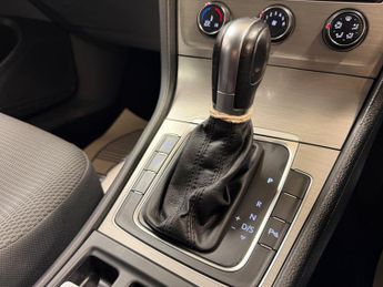 Volkswagen Golf 2.0 TDI BlueMotion Tech Match DSG Euro 6 (s/s) 5dr