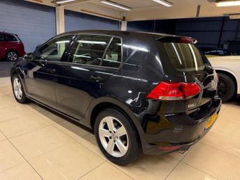 Volkswagen Golf 2.0 TDI BlueMotion Tech Match DSG Euro 6 (s/s) 5dr