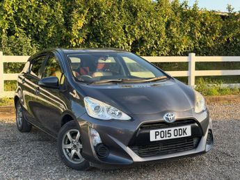 Toyota Aqua 1.5 PETROL HYBRID AUTOMATIC