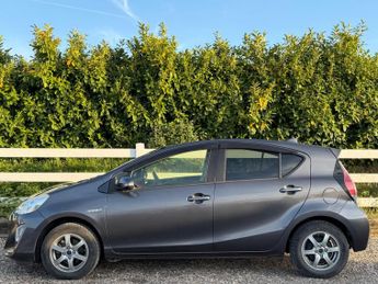 Toyota Aqua 1.5 PETROL HYBRID AUTOMATIC