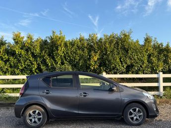 Toyota Aqua 1.5 PETROL HYBRID AUTOMATIC
