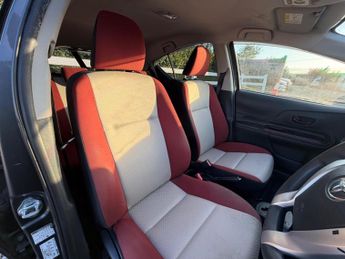 Toyota Aqua 1.5 PETROL HYBRID AUTOMATIC