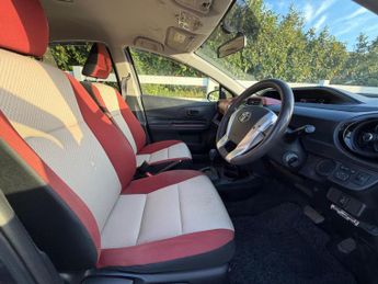 Toyota Aqua 1.5 PETROL HYBRID AUTOMATIC