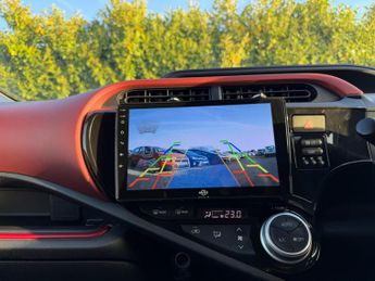 Toyota Aqua 1.5 PETROL HYBRID AUTOMATIC