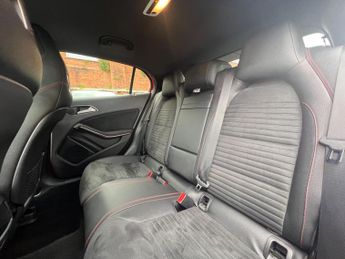 Mercedes-Benz GLA 2.1 GLA220 CDI AMG Line 7G-DCT 4MATIC Euro 6 (s/s) 5dr