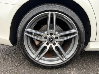Mercedes-Benz E Class 2.0 E220d AMG Line (Premium Plus) G-Tronic+ Euro 6 (s/s) 4dr