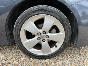 Toyota Prius 1.8 VVT-h T4 CVT Euro 5 (s/s) 5dr
