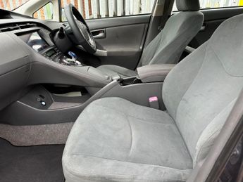 Toyota Prius 1.8 VVT-h T4 CVT Euro 5 (s/s) 5dr