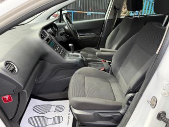 Peugeot 5008 1.6 e-HDi Active EGC Euro 5 (s/s) 5dr
