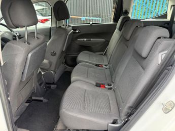 Peugeot 5008 1.6 e-HDi Active EGC Euro 5 (s/s) 5dr