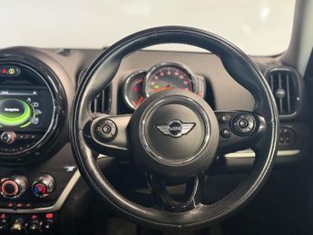 MINI Countryman 1.5 7.6kWh Cooper SE Auto ALL4 Euro 6 (s/s) 5dr