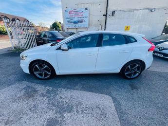 Volvo V40 1.5 T2 R-Design Nav Auto Euro 6 (s/s) 5dr