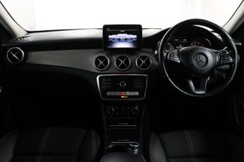 Mercedes-Benz GLA 1.6 GLA180 Urban Edition 7G-DCT Euro 6 (s/s) 5dr
