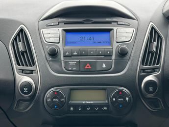 Hyundai ix35 2.0 CRDi SE SUV 5dr Diesel Auto 4WD Euro 5 (134 bhp)